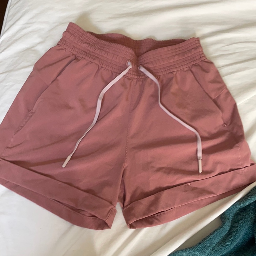 Lululemon size 2 shorts